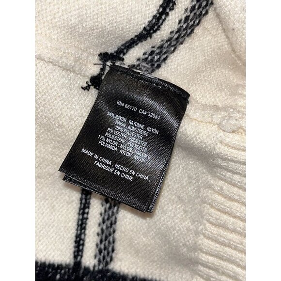 Moth Anthropologie  Cream/Black Windowpane Plaid V-Neck Pullover Sweater Women's - Picture 6 of 7